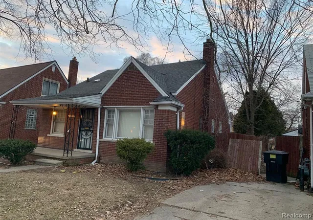 2nd image of 15825 Bringard Dr, Detroit, MI 48205 | MLS# 60360352