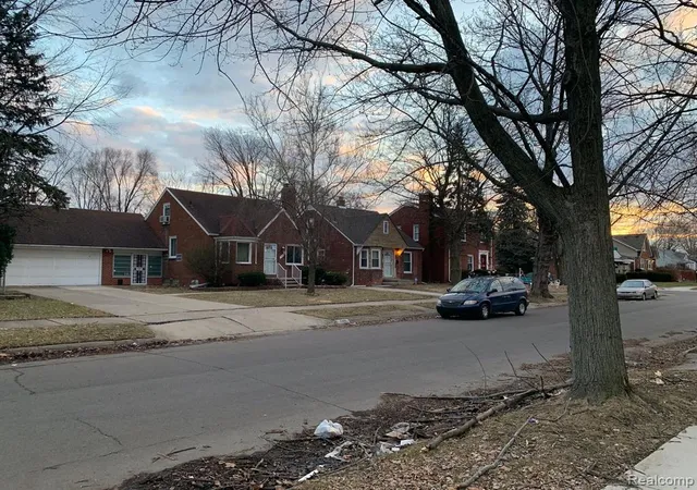3rd image of 15825 Bringard Dr, Detroit, MI 48205 | MLS# 60360352