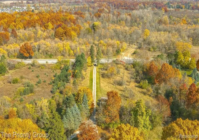 2nd image of 11620 Dixie Hwy, Holly, MI 48442 | MLS# 60294879