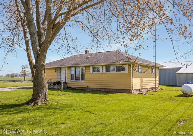 Homes for sale in Milan, MI | 11024 Dennison Rd, Milan, MI 48160 | MLS# 60987551