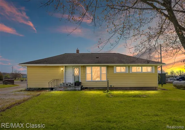 Homes for sale in Milan, MI | 11024 Dennison Rd, Milan, MI 48160 | MLS# 60987551