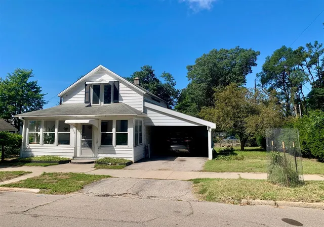 Photo 1 of Single family home for sale at 508 S Washington Ave, Ludington, MI 49431 | MLS# 70554628 | Listing updated on 2026-09-02