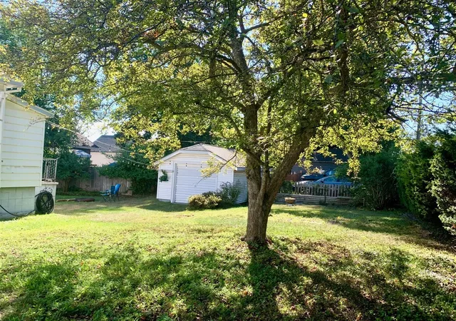 Photo 3 of Single family home for sale at 508 S Washington Ave, Ludington, MI 49431 | MLS# 70554628 | Listing updated on 2026-10-02