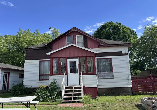 Homes for sale in Ironwood, MI | 715 Celia St, Ironwood, MI 49938 | MLS# 50213060