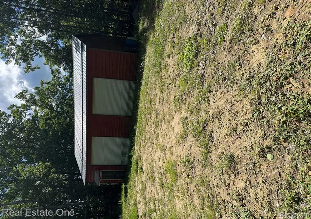 5th image of 8697 Holly St, Lake, MI 48632 | MLS# 61004230