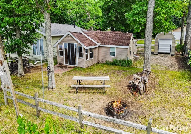 1st image of 5539 Front St, Newaygo, MI 49337 | MLS# 70538399