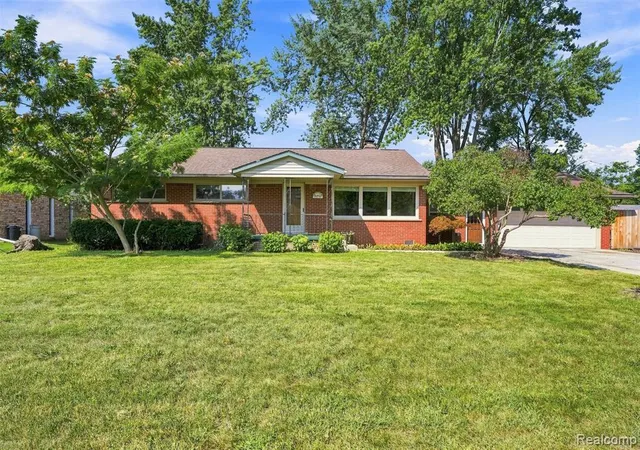 Photo 1 of Single family home for sale at 14370 Helen St, Southgate, MI 48195 1973 | MLS# 61023797 | Listing updated on 2026-09-04