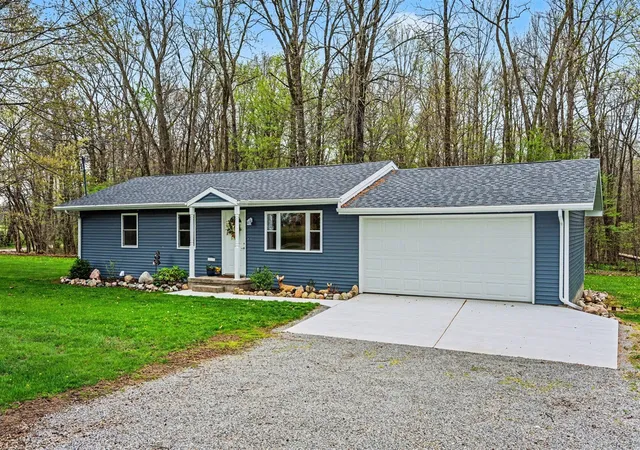 Homes for sale in Tekonsha, MI | 1301 18 1/2 Mile Rd, Tekonsha, MI 49092 | MLS# 70528139