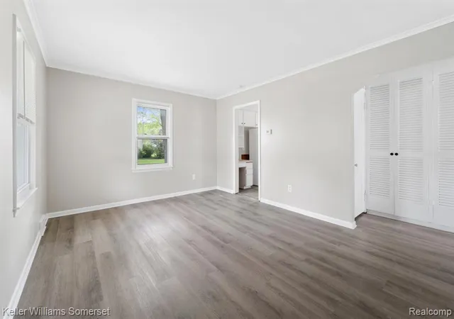 Photo 3 of Single family home for sale at 19214 Roscommon St, Harper Woods, MI 48225 2116 | MLS# 61025449 | Listing updated on 2026-10-08