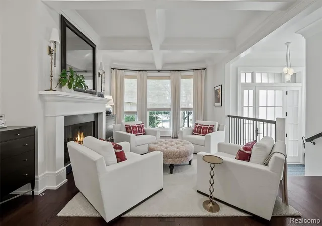 Photo 4 of Condo for sale at 615 W Brown St, Birmingham, MI 48009 | MLS# 61020540 | Listing updated on 2026-08-13