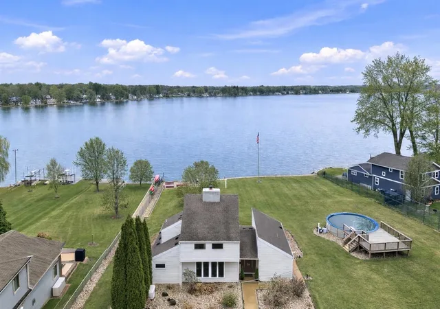 Homes for sale in Scotts, MI | 7738 N Indian Lake Dr, Scotts, MI 49088 | MLS# 70536584