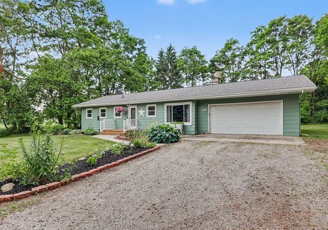 Homes for sale in Ionia, MI | 315 W Tuttle Rd, Ionia, MI 48846 | MLS# 70538378