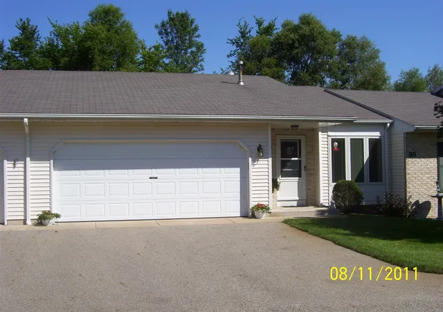 Homes for sale in Caledonia, MI | 2823 Bridgeside Dr #35, Caledonia, MI 49316 | MLS# 70538726