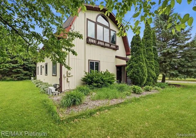 3rd image of 4328 N Gale Rd, Davison, MI 48423 8912 | MLS# 61006874