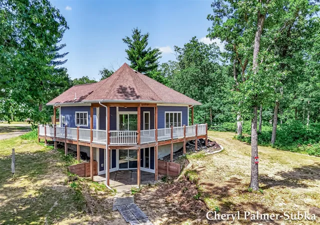 2nd image of 8090 E Lake Rd, Twin Lake, MI 49457 | MLS# 70543087