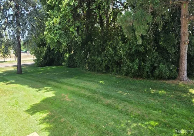Photo 45 of Condo for sale at 45302 Manor Dr, Shelby Township, MI 48317 | MLS# 61016085 | Listing updated on 2026-08-18