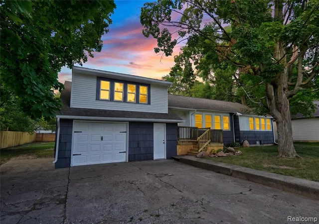 Photo 1 of Single family home for sale at 2357 Southampton Ave, Grand Blanc, MI 48507 4451 | MLS# 61024290 | Listing updated on 2026-08-26