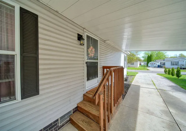 Homes for sale in Adrian, MI | 953 Savannah River Dr, Adrian, MI 49221 | MLS# 70528117