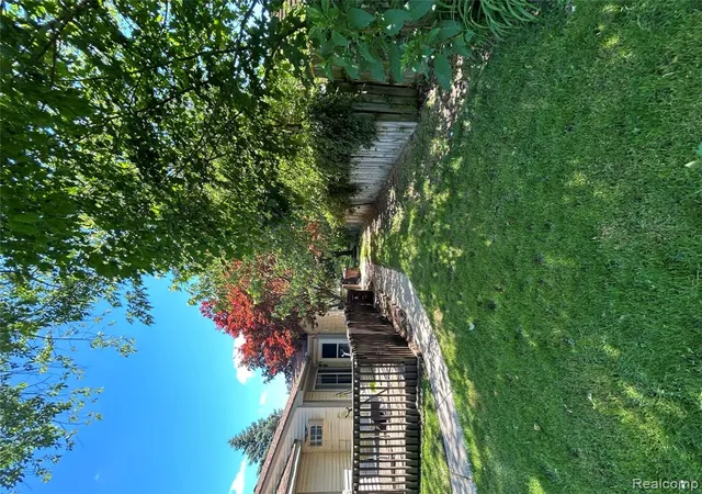 Homes for sale in Holt, MI | 2150 Phillips Ave, Holt, MI 48842 | MLS# 60999633