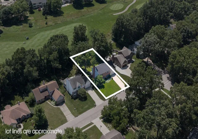 Photo 3 of Sale Pending at 2715 Sleepy Holw Dr, Portage, MI 49024 | MLS# 70544658 | Listing updated on 2026-08-26
