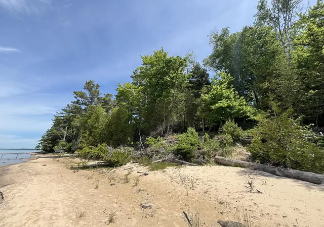 3rd image of 1321 Bayview Dr, Kewadin, MI 49648 | MLS# 80062528