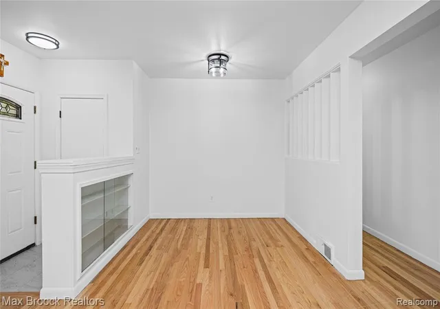 Homes for sale in Farmington Hills, MI | 31767 W 13 Mile Rd, Farmington Hills, MI 48334 | MLS# 61004289