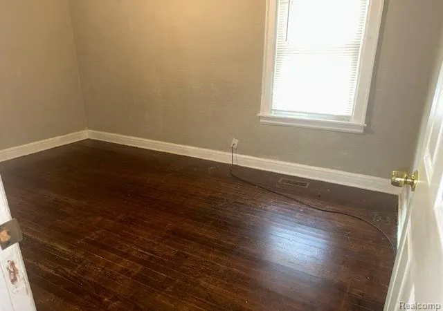 3rd image of 15003 Forrer St, Detroit, MI 48227 | MLS# 60952071