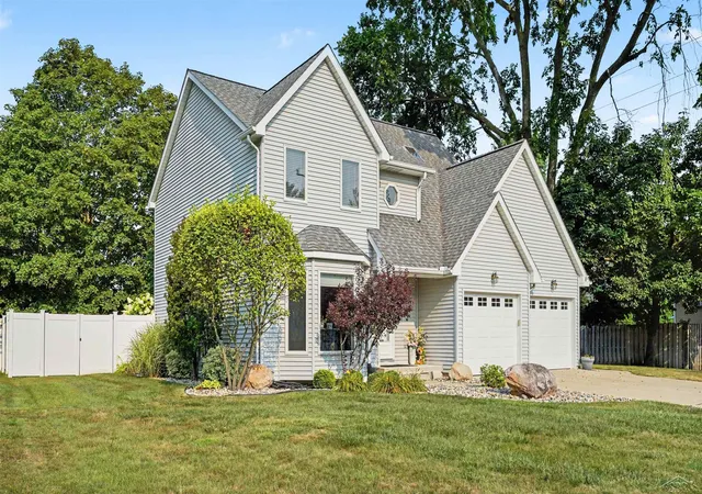 2nd image of 2815 Dunkirk Dr, Saginaw, MI 48603 | MLS# 50218779