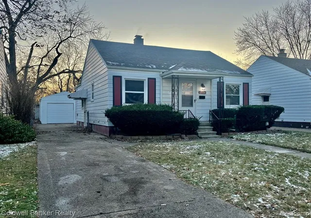 Homes for sale in Harper Woods, MI | 19130 Woodcrest St, Harper Woods, MI 48225 | MLS# 60283798