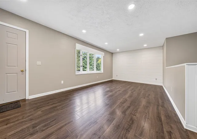 4th image of 5036 Lands End Dr, Kalamazoo, MI 49009 | MLS# 70551168