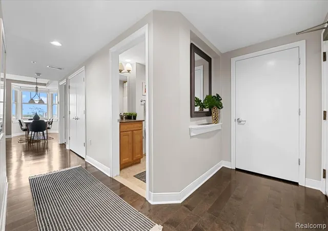 5th image of 525 W Lafayette Blvd #13E, Detroit, MI 48226 | MLS# 61003306