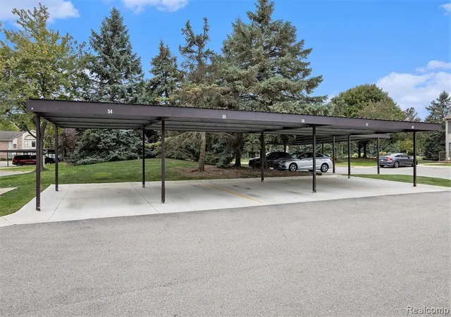 Homes for sale in Canton, MI | 42739 Lilley Pointe Dr #119, Canton, MI 48187 | MLS# 61007265