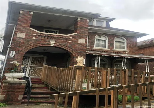 Photo 1 of Sale Pending at 2951 53 Leslie St, Detroit, MI 48238 | MLS# 60213666 | Listing updated on 2025-06-30