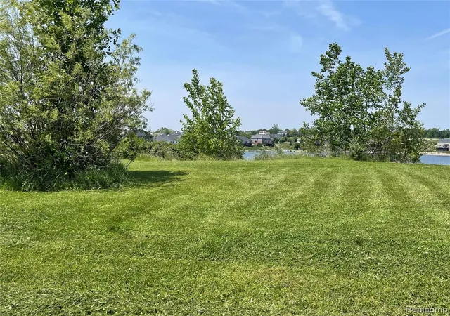 4th image of 1170 Glass Lake Cir, Oxford, MI 48371 | MLS# 60986847