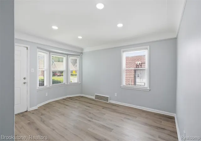 4th image of 11338 Memorial St, Detroit, MI 48227 | MLS# 60993831