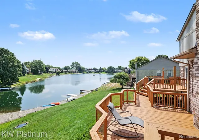 Photo 5 of Sale Pending at 46916 Spruce Dr, Shelby Township, MI 48315 | MLS# 61016689 | Listing updated on 2026-08-14