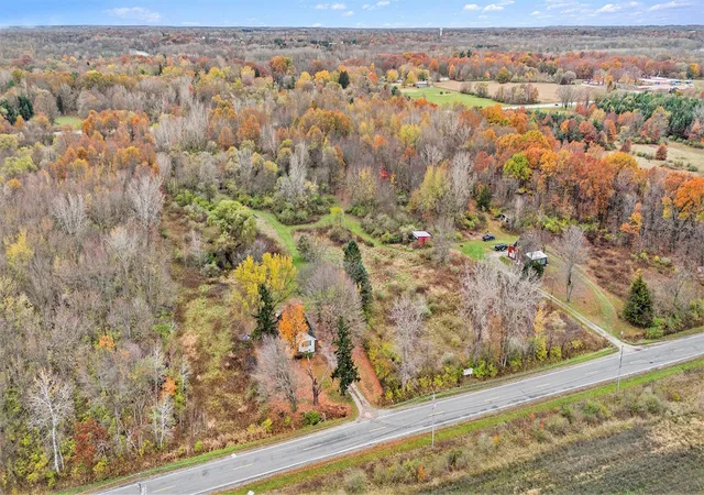 5th image of 1976 Townline Rd, Benton Harbor, MI 49022 | MLS# 70399889