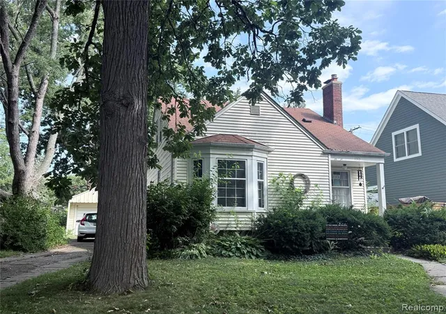 1st image of 1313 E 5th St, Royal Oak, MI 48067 2905 | MLS# 61023430