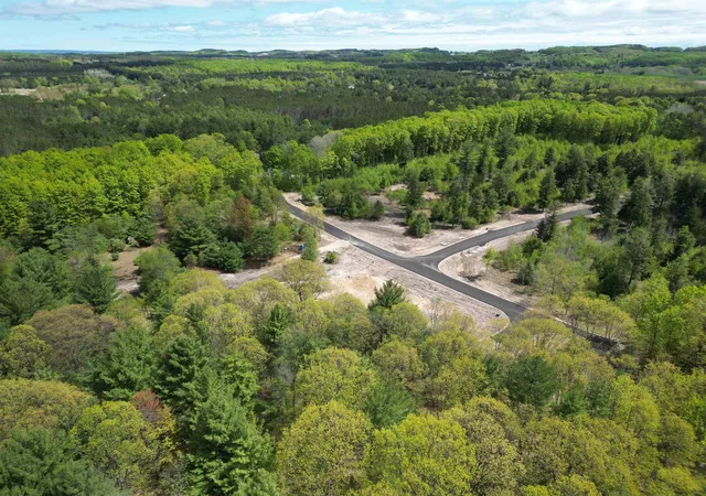 2nd image of 4717 Leaning Birch Dr, Traverse City, MI 49685 | MLS# 80069484