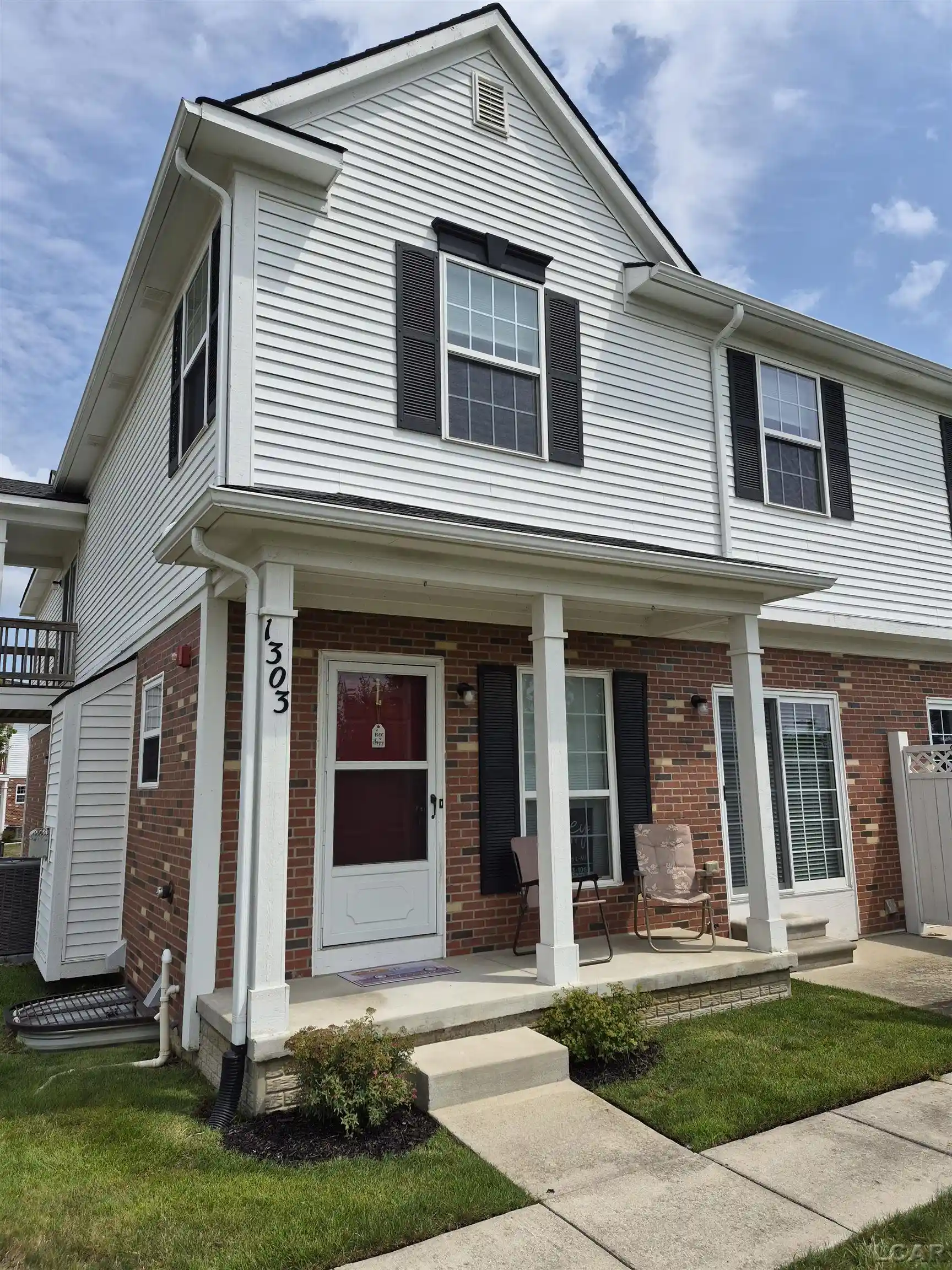 Listing Photo 1 - Condo for sale in 1303 Riversedge Dr Dr located at 1303 Riversedge Dr Dr, Saline, MI 48176 - Unit #unit 51 bldg 13