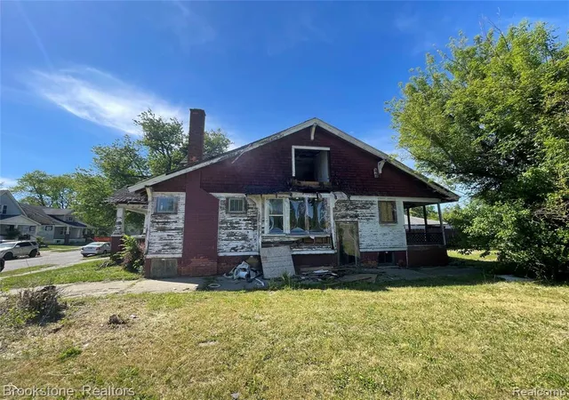 Photo 3 of Multi family home for sale at 12610 Hamburg St, Detroit, MI 48205 | MLS# 60998614 | Listing updated on 2026-06-04