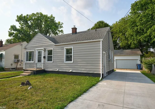 Photo 2 of Single family home for sale at 3922 Hogarth Ave, Flint, MI 48532 | MLS# 50216970 | Listing updated on 2026-09-29