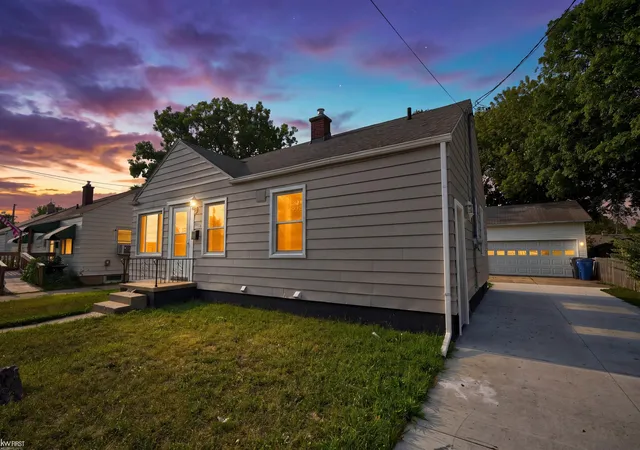Photo 3 of Single family home for sale at 3922 Hogarth Ave, Flint, MI 48532 | MLS# 50216970 | Listing updated on 2026-09-29