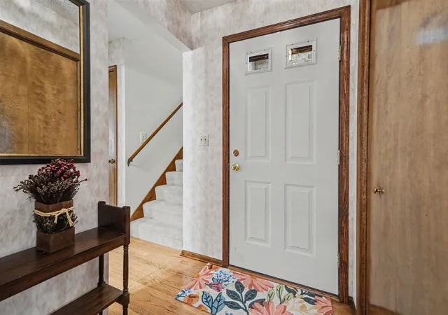 Photo 4 of Condo for sale at 2579 Chatham Woods Dr, Grand Rapids, MI 49546 | MLS# 70550316 | Listing updated on 2026-09-17