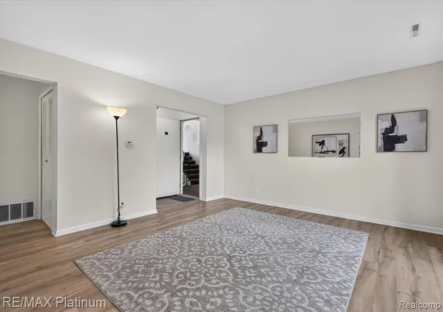 Photo 3 of Sale Pending at 407 W Highland Rd #3, Howell, MI 48843 1157 | MLS# 61023285 | Listing updated on 2026-09-13
