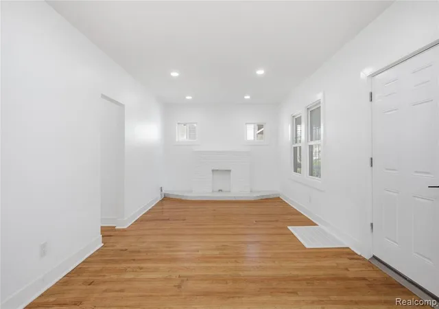4th image of 16139 Inverness St, Detroit, MI 48221 3106 | MLS# 60982868