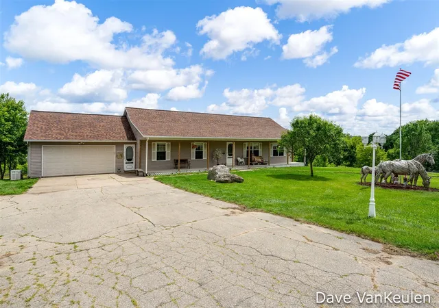 Homes for sale in Hastings, MI | 4494 Barber Rd, Hastings, MI 49058 | MLS# 70542981