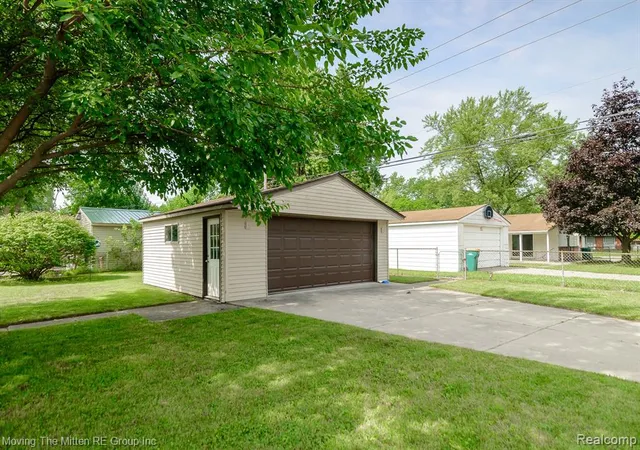 Photo 1 of Single family home for sale at 15538 Woodmont St, Romulus, MI 48174 2992 | MLS# 61013789 | Listing updated on 2026-10-09