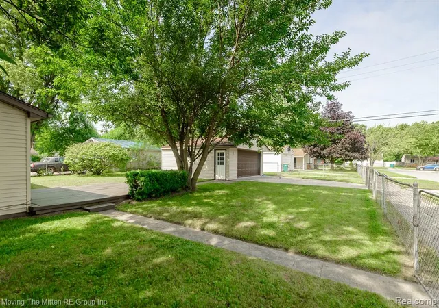 Photo 2 of Single family home for sale at 15538 Woodmont St, Romulus, MI 48174 2992 | MLS# 61013789 | Listing updated on 2026-10-09