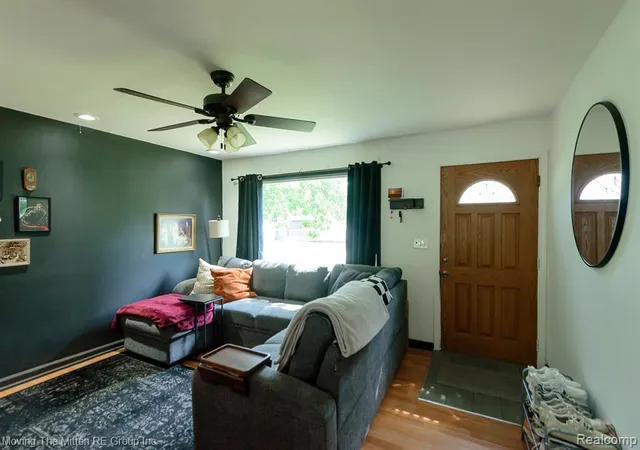 Photo 3 of Single family home for sale at 15538 Woodmont St, Romulus, MI 48174 2992 | MLS# 61013789 | Listing updated on 2026-10-09